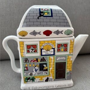 Wade English Lifestyles Collectible Teapot FISHMONGERS